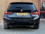 BMW 3-Serie Touring 330e Panoramadak / HUD / Leer / Stoelverwarming