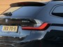 BMW 3-Serie Touring 330e Panoramadak / HUD / Leer / Stoelverwarming