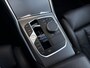 BMW 3-Serie Touring 330e Panoramadak / HUD / Leer / Stoelverwarming
