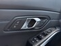 BMW 3-Serie Touring 330e Panoramadak / HUD / Leer / Stoelverwarming