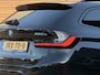 BMW 3-Serie Touring 330e Panoramadak / HUD / Leer / Stoelverwarming