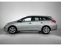 Toyota Auris Touring Sports 1.8 Hybrid Executive Limited | Panoramadak | Parkeersensoren V+A | Climate control | LM velgen |