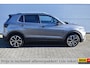 Volkswagen T-Cross 1.5 TSI 150pk STYLE DSG | Digitaal display | Draadloos Apple Carplay | LED verlichting | Rijklaarprijs incl 12 mnd BOVAG garantie, onderhoudsbeurt !