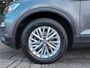 Volkswagen T-Roc 1.0 TSI 116pk Style Executive | Origineel NL | Navi | Clima | Adap.Cruise | Pdc V+A | Rijstrook+Licht+Regensensor | Privacy Glass | Mistlampen | 16''lm | Trekhaak