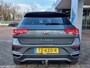 Volkswagen T-Roc 1.0 TSI 116pk Style Executive | Origineel NL | Navi | Clima | Adap.Cruise | Pdc V+A | Rijstrook+Licht+Regensensor | Privacy Glass | Mistlampen | 16''lm | Trekhaak