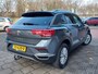Volkswagen T-Roc 1.0 TSI 116pk Style Executive | Origineel NL | Navi | Clima | Adap.Cruise | Pdc V+A | Rijstrook+Licht+Regensensor | Privacy Glass | Mistlampen | 16''lm | Trekhaak