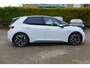 Volkswagen ID.3 First Plus 58 kWh NL-Auto / 19" / SOH 89% / Led matrix / Clima / Keyless / Apple,android