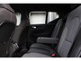 Volvo XC40 B4 Plus Dark | Verwarmbare Voorstoelen en Stuurwiel | Semi-Elektrische Trekhaak | Verwarmbare Voorruit | Premium Audio by Harman Kardon | Adaptieve Cruise Control | Park Assist