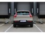 Volvo XC40 B4 Plus Dark | Verwarmbare Voorstoelen en Stuurwiel | Semi-Elektrische Trekhaak | Verwarmbare Voorruit | Premium Audio by Harman Kardon | Adaptieve Cruise Control | Park Assist