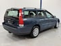 Volvo V70 2.4 Momentum 170PK / AUTOMAAT / LEER