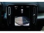 Volvo XC40 B4 Automaat Plus Black Edition | Elektrisch Verstelbare Voorstoelen | Getint Glas Achter | 20 inch Lichtmetalen Velgen| Keyless | Elektrische Achterklep | Premium audio by Harman Kardon | Stoelverwarming | Stuurverwarming | Volvo UX Infotainment | Adaptieve Cruise Control | Pilot Assist | BLIS