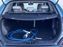 Hyundai Kona Electric EV Fashion 64 kWh Automaat / Dealer onderhouden / Accu SoH 100% / HUD / Navigatie / Achteruitrijcamera / Apple Carplay Android /  17" LM wielen / Winterwielen tegen meerprijs € 499 /