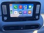 Hyundai Kona Electric EV Fashion 64 kWh Automaat / Dealer onderhouden / Accu SoH 100% / HUD / Navigatie / Achteruitrijcamera / Apple Carplay Android /  17" LM wielen / Winterwielen tegen meerprijs € 499 /