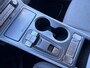 Hyundai Kona Electric EV Fashion 64 kWh Automaat / Dealer onderhouden / Accu SoH 100% / HUD / Navigatie / Achteruitrijcamera / Apple Carplay Android /  17" LM wielen / Winterwielen tegen meerprijs € 499 /