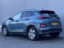 Hyundai Kona Electric EV Fashion 64 kWh Automaat / Dealer onderhouden / Accu SoH 100% / HUD / Navigatie / Achteruitrijcamera / Apple Carplay Android /  17" LM wielen / Winterwielen tegen meerprijs € 499 /