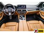 BMW 5-Serie 545e xDrive High Exec. M-sport Black Edition 394 PK | Open Dak | Trekhaak elec. | Volledig leder 360 Camera, Stoel- en stuurverwarming