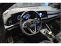 Volkswagen Golf 1.5 eTSI 3X R-LINE navi pano camera trekhaak 18 inch 150 pk !!