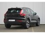 Volvo XC40 B4 197PK AUT7 Plus Dark | Adaptive Cruise & Pilot Assist | Premium audio by Harman Kardon | Power Seats incl. Memory | Verwarmbare voorstoelen + stuurwiel | Parkeercamera achter | Park Assist voor + achter | Apple Carplay | 18" Lichtmetalen wielen