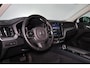 Volvo XC60 T6 Recharge AWD Plus Dark - Panorama/schuifdak - IntelliSafe Assist & Surround - 360º Camera - Verwarmde voorstoelen, stuur & achterbank - Parkeersensoren voor & achter - Elektr. bedienb. voorstoelen met geheugen - Draadloze tel. lader - Elektr. inklapbare trekhaak - 19' LMV