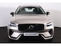 Volvo XC60 T6 Recharge AWD Plus Dark - Panorama/schuifdak - IntelliSafe Assist & Surround - 360º Camera - Verwarmde voorstoelen, stuur & achterbank - Parkeersensoren voor & achter - Elektr. bedienb. voorstoelen met geheugen - Draadloze tel. lader - Elektr. inklapbare trekhaak - 19' LMV