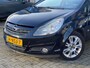 Opel Corsa 1.2-16V Color Edition/OPC uitvoering/ nap/ 2e EIG/ dealeronderhouden/ 1jaar apk/ zeer nette auto.