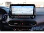 Hyundai Kona 1.6 GDI HEV Comfort Smart PDC / Navi / Carplay / Camera / Led / Cruise Adap./ 1e Eig / NL auto / All Season
