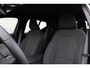 Volvo EX40 Extended Range Plus Dark | Trekhaak | Pilot Assist | Camera achter | Stoel- en stuurverwarming | Elektrische achterklep | Preconditioning | Google Maps | Google Assistant | Pilot Assist | Draadloos telefoon opladen |