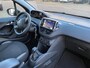 Peugeot 208 1.2 PureTech Blue Lion/nap/3e EIG/dealeronderhouden/ 1jaar apk/ airco/ pdc/ navi/ zeer nette auto.