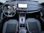 Nissan Qashqai 1.3 MHEV Xtronic N-Connecta / Fabrieksgarantie tot 03-2028  / Facelift Nieuw Model / Panorama dak / Cold Pack / HUD / Trekgewicht 1800 kg / Stuur-, Stoel en Voorruit verwarming / Elektrische achterklep / Camera 360° / Adaptief CC / Apple Carplay Android Auto /18" LM wielen met All Season banden /