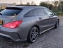Mercedes-Benz CLA Shooting Brake 180 122pk Sport Edition AMG | Airco | Cruise | Bi-Xenon | Leder+Alcantara | Panorama Schuifdak | Stoelverwarming | Privacy Glass | 18'''lm | Trekhaak