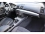 BMW 1-Serie 118i Business Line Climate control, Cruise control, Lichtmetalen wielen, Elektrische ramen