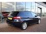 Peugeot 308 1.2 PureTech 110pk Style Airco Navi Trekhaak Dealer onderhouden