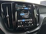 Volvo XC60 2.0 T6 Plug-in hybrid AWD Ultimate Dark | 360-camera | Schuif/kanteldak | Head-up display |