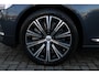 Volvo S90 2.0 B5 Ultimate Bright | Denim Blue metallic | Panoramadak | Geventileerde voorstoelen | Elek. bed. voorstoelen met geheugen | Verwarmbaar stuurwiel | Verwarmbare voorstoelen | Blind Spot | Achterstoelen verwamd | Adaptive Cruise Control | Semi elek. trekhaak | Google-Maps navigatie | Parkeercamera achter | Elek. achterklep |