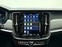 Volvo V90 T8 AWD 455pk Ultra Dark Panorama dak / HUD / 360 camera / Stoel/- stuurverwarming /