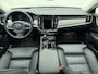 Volvo V90 T8 AWD 455pk Ultra Dark Panorama dak / HUD / 360 camera / Stoel/- stuurverwarming /