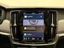 Volvo V90 T8 AWD 455pk Ultra Dark Panorama dak / HUD / 360 camera / Stoel/- stuurverwarming /