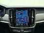 Volvo V90 T8 AWD 455pk Ultra Dark Panorama dak / HUD / 360 camera / Stoel/- stuurverwarming /