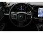 Volvo V60 B3 Automaat Essential Edition | Demo Deal | Adaptieve Cruise Control | Blind spot | Parkeercamera | Park Assist voor en Achter | Verwarmbare voorstoelen | Verwambare Achterbank | Stuurverwarming