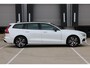 Volvo V60 B3 Automaat Essential Edition | Demo Deal | Adaptieve Cruise Control | Blind spot | Parkeercamera | Park Assist voor en Achter | Verwarmbare voorstoelen | Verwambare Achterbank | Stuurverwarming
