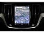 Volvo V60 B3 Automaat Essential Edition | Demo Deal | Adaptieve Cruise Control | Blind spot | Parkeercamera | Park Assist voor en Achter | Verwarmbare voorstoelen | Verwambare Achterbank | Stuurverwarming