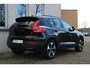 Volvo XC40 B4 Plus Dark | All-season banden | 19 inch lichtmetalen velgen | Parkeercamera achter | Verwarmbare voorstoelen | Verwarmbaar stuurwiel | Bestuurdersstoel met geheugen | Blind spot | Adaptive cruise control | Semi elek. trekhaak | Elektrisch bed. voorstoelen |