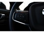 Volvo XC40 B4 Plus Dark | All-season banden | 19 inch lichtmetalen velgen | Parkeercamera achter | Verwarmbare voorstoelen | Verwarmbaar stuurwiel | Bestuurdersstoel met geheugen | Blind spot | Adaptive cruise control | Semi elek. trekhaak | Elektrisch bed. voorstoelen |