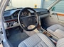 Mercedes-Benz 200-Serie 200-500 W124 E-Klasse 220 E AUT / SCHUIFDAK / HISTORIE