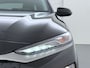 Hyundai Kona Electric EV 64kWh SOH 100% Warmtepomp Head Up Display Adap.Cruise Navi Ecc Camera Apple Carplay Android Auto Pdc Fashion Lane Assist Dodehoekwaarschuwing Keyless Privacy Glas DAB FCA 1e Eigenaar Origineel Nederlandse Auto