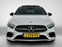 Mercedes-Benz A-klasse 180 AMG Nightpakket | Panoramadak | Sfeerverlichting | CarPlay | Augmented Reality | Parkeerpakket met Camera |. Inclusief 24 maanden Mercedes-Benz Certified garantie voor Europa.
