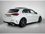 Mercedes-Benz A-klasse 180 AMG Nightpakket | Panoramadak | Sfeerverlichting | CarPlay | Augmented Reality | Parkeerpakket met Camera |. Inclusief 24 maanden Mercedes-Benz Certified garantie voor Europa.