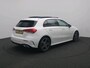 Mercedes-Benz A-klasse 180 AMG Nightpakket | Panoramadak | Sfeerverlichting | CarPlay | Augmented Reality | Parkeerpakket met Camera |. Inclusief 24 maanden Mercedes-Benz Certified garantie voor Europa.