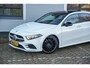 Mercedes-Benz A-klasse 200 Launch Edition Premium Plus AMG panoramadak AMBIENT Apple Carplay Brake assist Camera Multimedia Getint glas 19"L.M. Cruise Navi