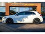 Mercedes-Benz A-klasse 200 Launch Edition Premium Plus AMG panoramadak AMBIENT Apple Carplay Brake assist Camera Multimedia Getint glas 19"L.M. Cruise Navi